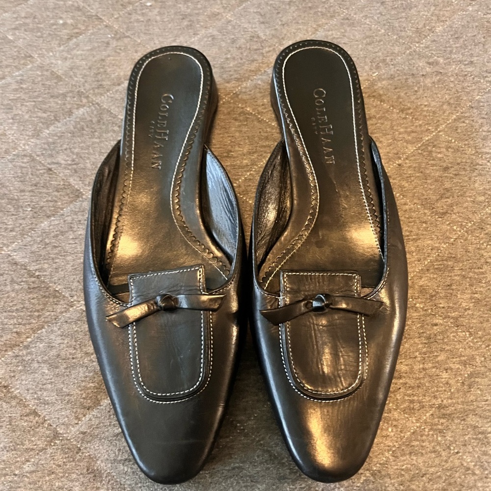 COLE HAAN Sz 6 Black Leather Vasquero Loafer Mules Excellent Condition